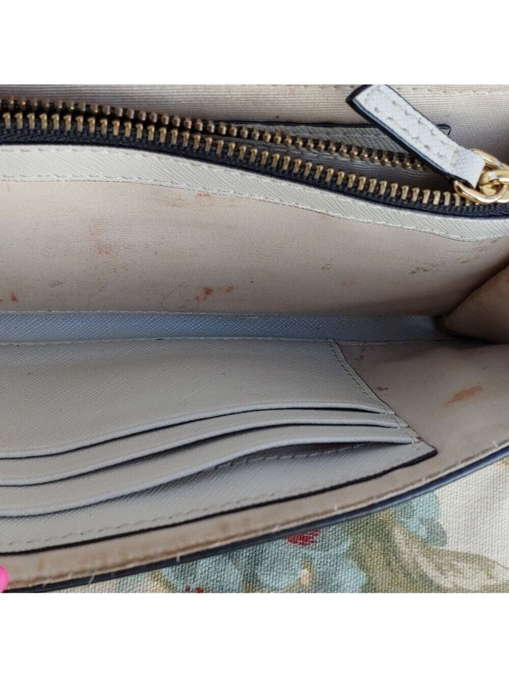 Marc Jacobs Tan and Brown Saffiano Leather Fold Clutch Wallet - Picture 12 of 17
